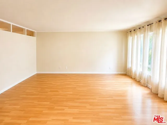 5870 Green Valley Circle 129, Culver City, California 90230