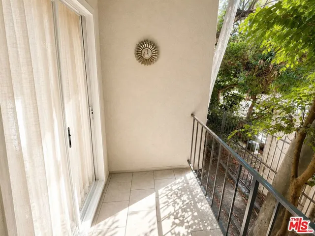 5870 Green Valley Circle 129, Culver City, California 90230