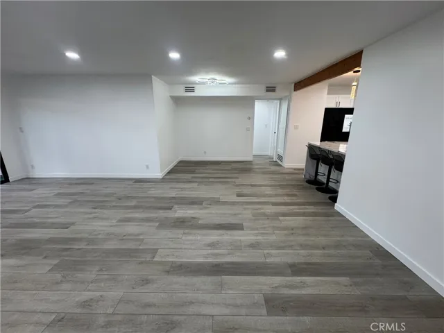 6771 Springpark 208a, Los Angeles, California 90056