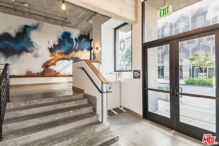 330 W 11th Street C03, Los Angeles, California 90015