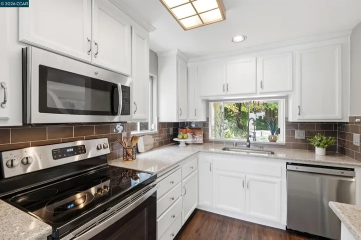 290 Pebblecreek Ct, Martinez, California 94553