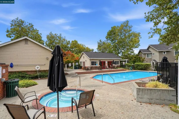 290 Pebblecreek Ct, Martinez, California 94553