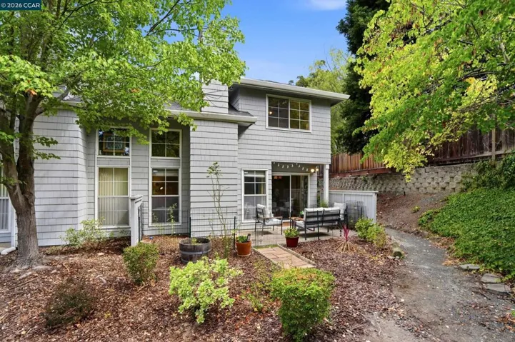 290 Pebblecreek Ct, Martinez, California 94553