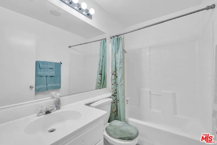 7581 Stoney Creek Drive, Highland, California 92346