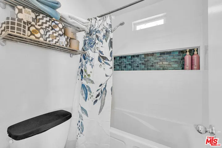 7581 Stoney Creek Drive, Highland, California 92346