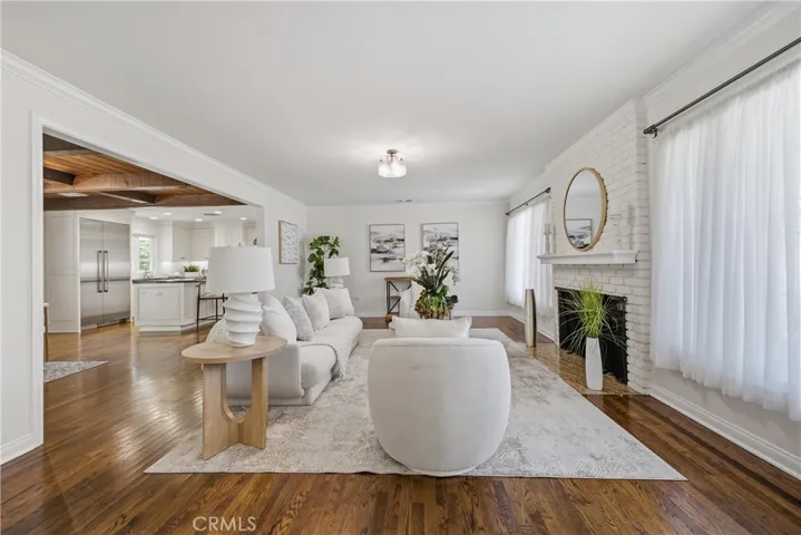 2011 Canyon Road, Arcadia, California 91006