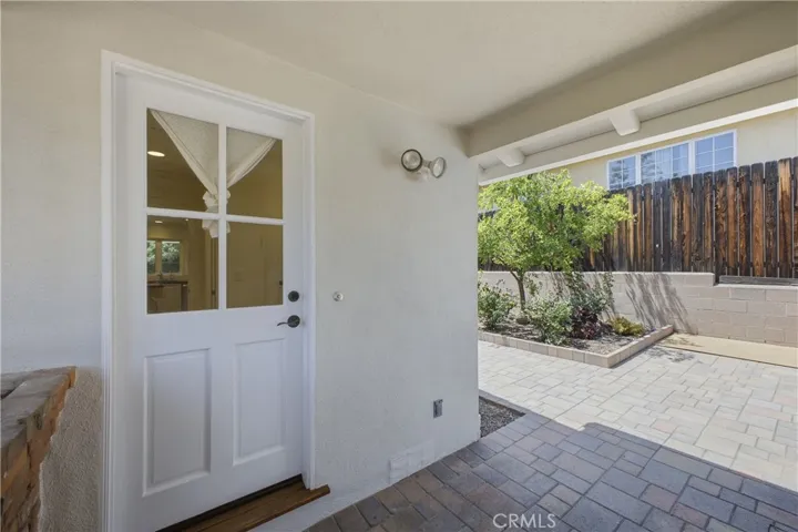 2011 Canyon Road, Arcadia, California 91006