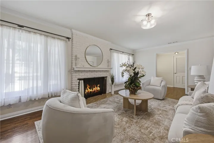 2011 Canyon Road, Arcadia, California 91006