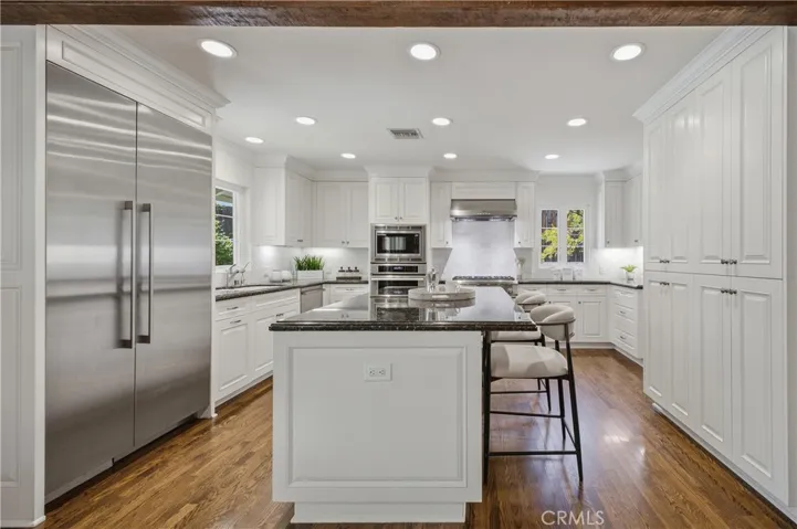2011 Canyon Road, Arcadia, California 91006