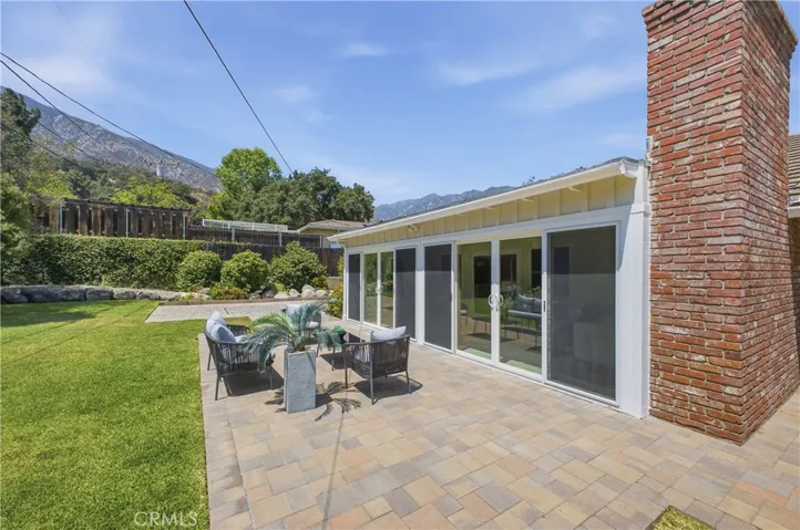 2011 Canyon Road, Arcadia, California 91006