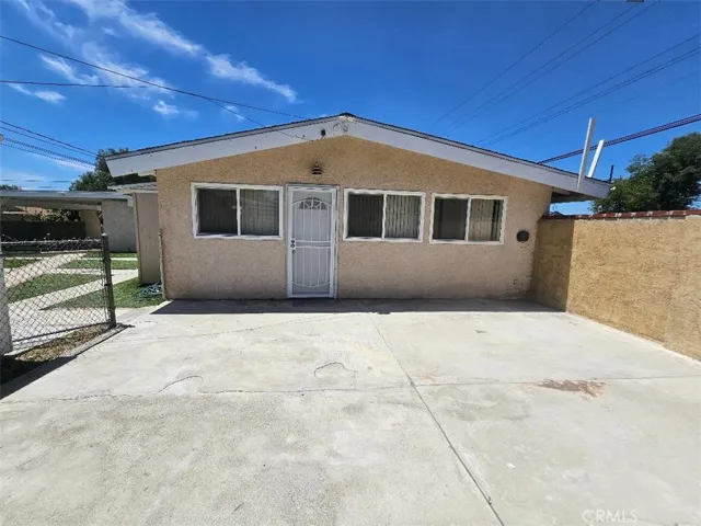 13084 Vaughn, San Fernando, California 91340