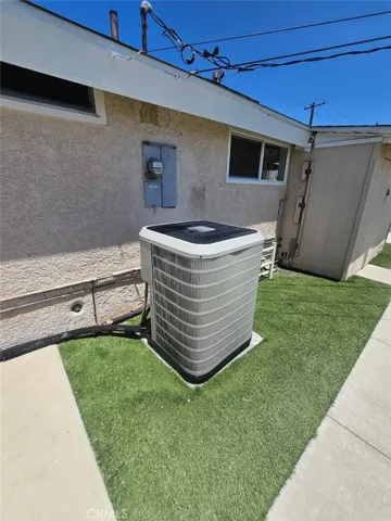 13084 Vaughn, San Fernando, California 91340