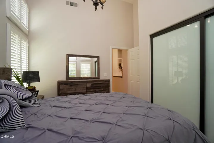 1239 Bayside Ln, Oxnard CA 93035 - Bedro