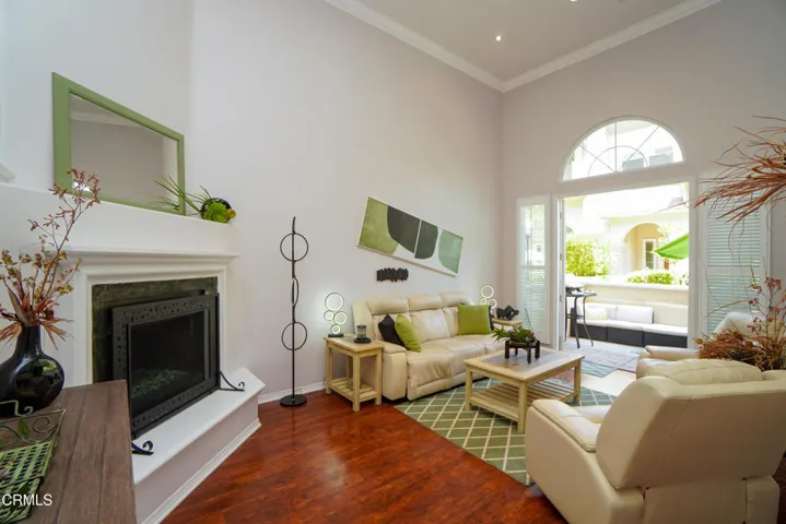 1239 Bayside Ln, Oxnard CA 93035 - Livin