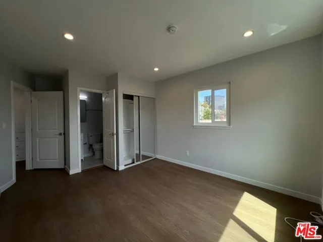 903 S Barrington Avenue, Los Angeles, California 90049