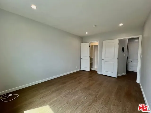 903 S Barrington Avenue, Los Angeles, California 90049