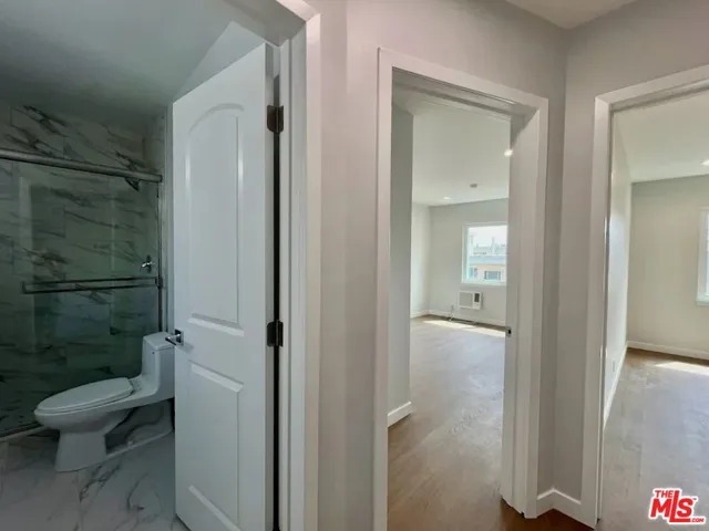 903 S Barrington Avenue, Los Angeles, California 90049