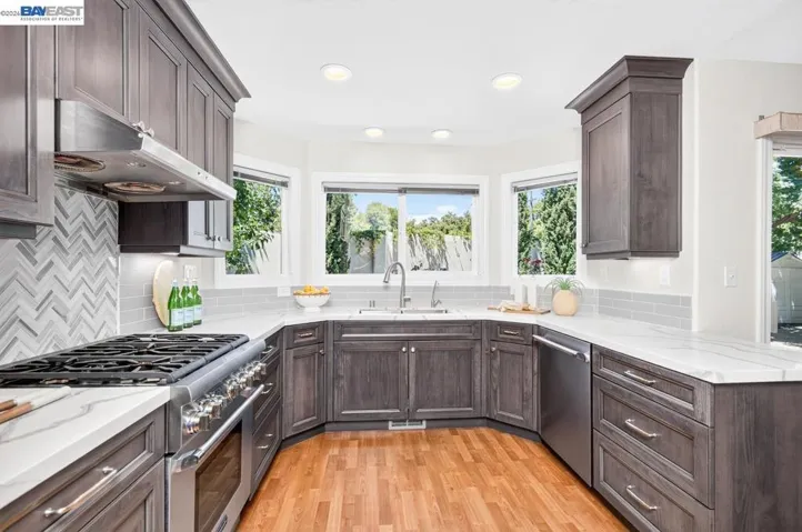 282 Del Valle Ct, Pleasanton, California 94566