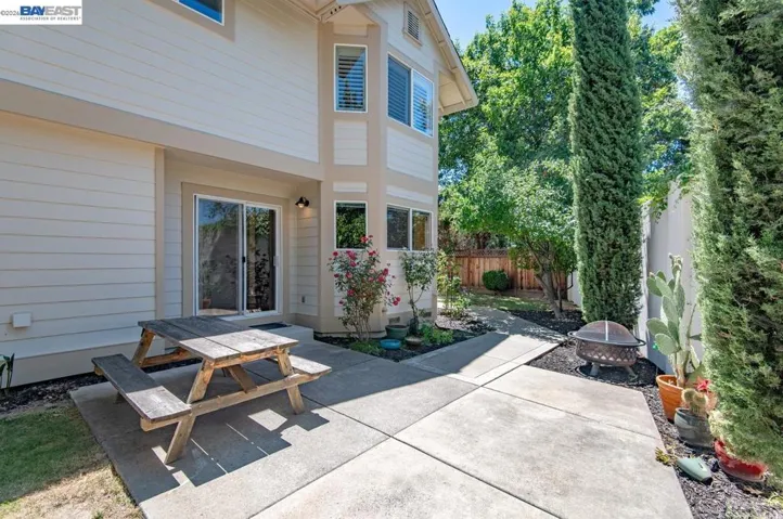 282 Del Valle Ct, Pleasanton, California 94566