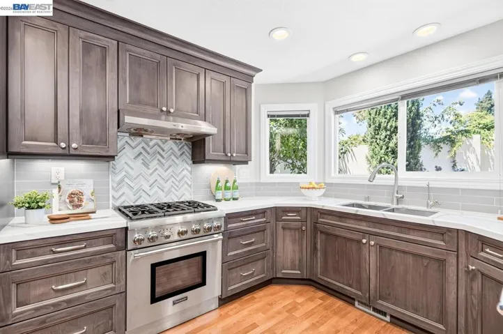 282 Del Valle Ct, Pleasanton, California 94566