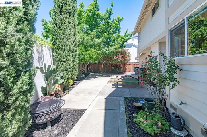 282 Del Valle Ct, Pleasanton, California 94566