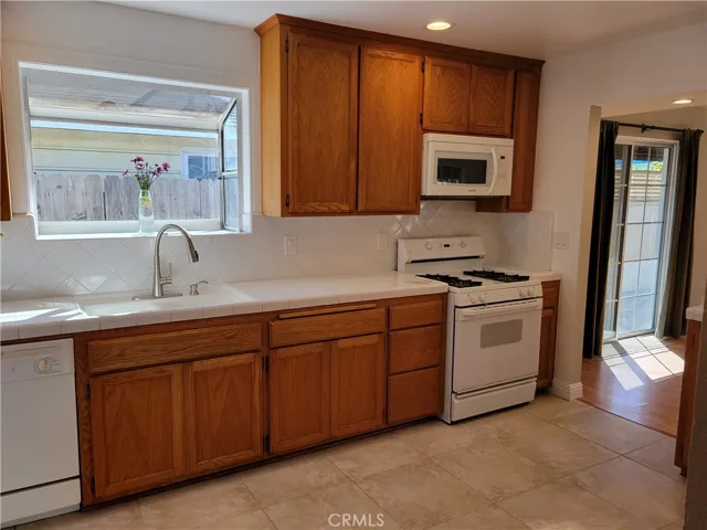 1923 Shipway Avenue, Long Beach, California 90815