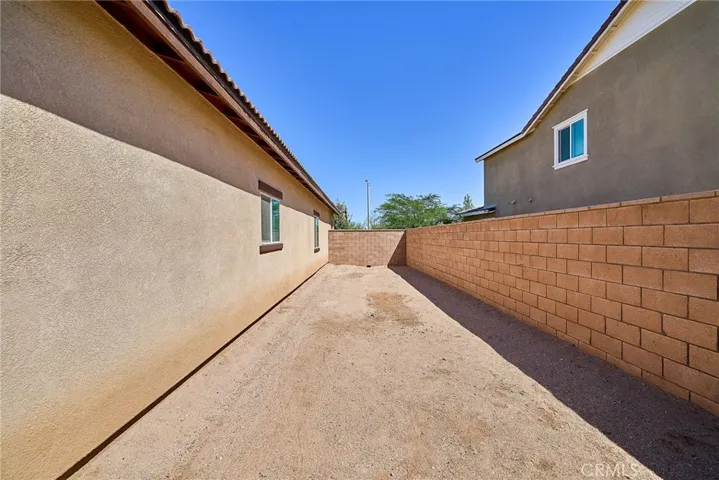 13023 Camino Valle Way, Victorville, California 92394