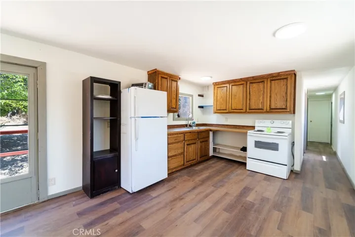 3576 Whispering Pines, Phelan, California 92371