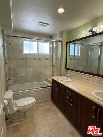 5401 Morella Avenue 101, Valley Village, California 91607
