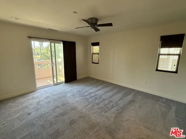 5401 Morella Avenue 101, Valley Village, California 91607