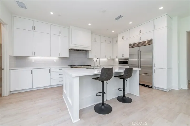 133 Hyperion, Irvine, California 92618