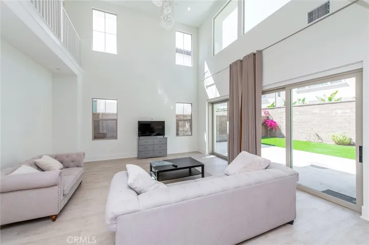 133 Hyperion, Irvine, California 92618