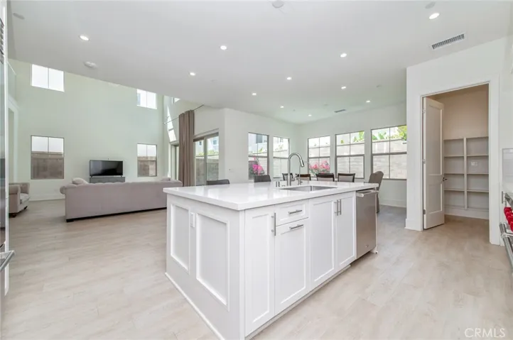 133 Hyperion, Irvine, California 92618