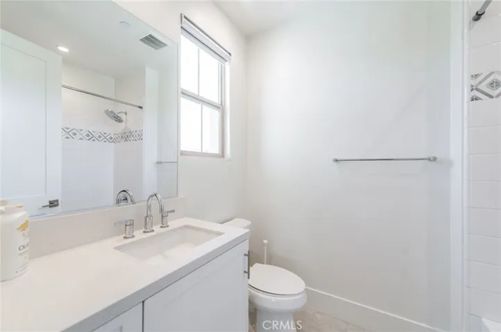 133 Hyperion, Irvine, California 92618