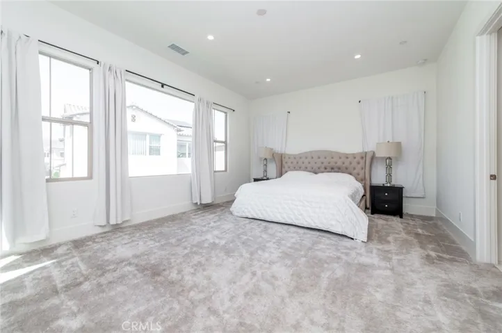 133 Hyperion, Irvine, California 92618