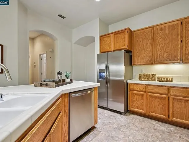 206 Oxburough Drive, Folsom, California 95630