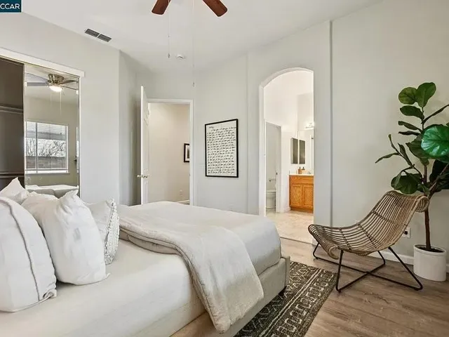206 Oxburough Drive, Folsom, California 95630