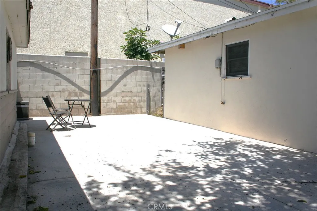 SideYard & Your car parking