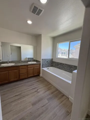391 Connecticut, El Cajon, California 92020