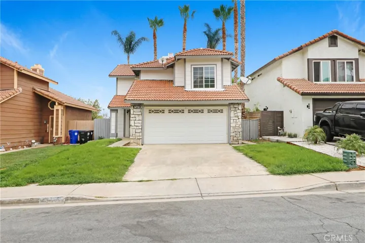 14716 Long View Drive, Fontana, California 92337