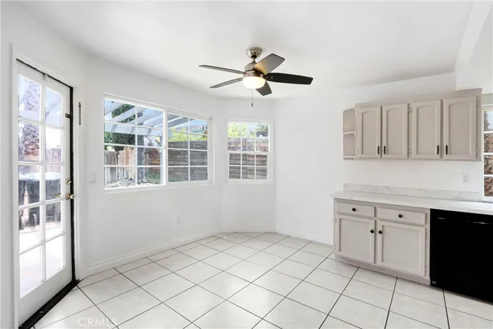 14716 Long View Drive, Fontana, California 92337