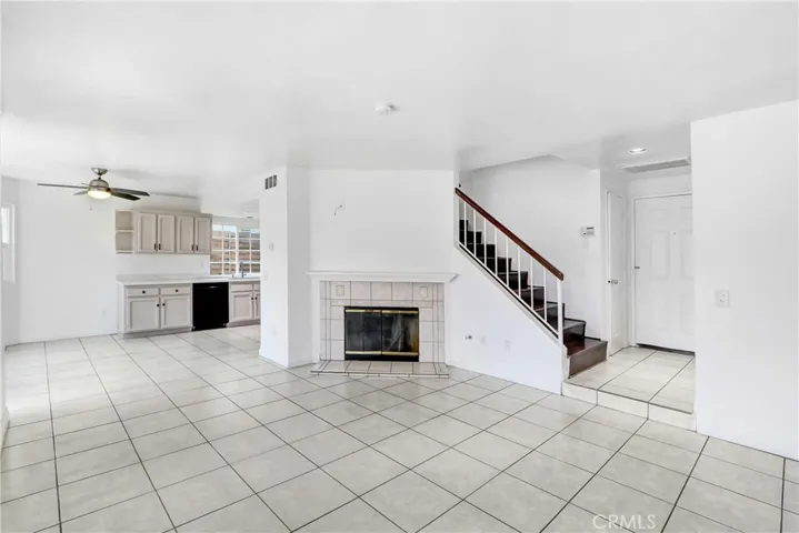 14716 Long View Drive, Fontana, California 92337