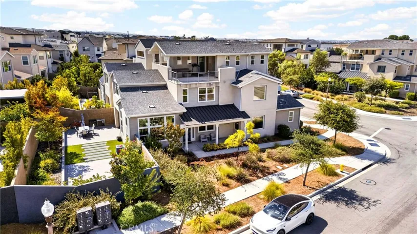 125 Source, Irvine, California 92618