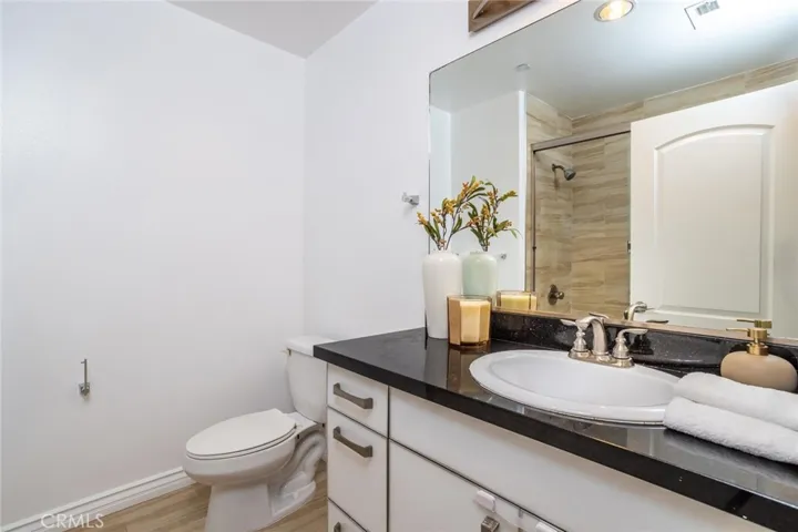 431 N Los Robles Avenue 2, Pasadena, California 91101