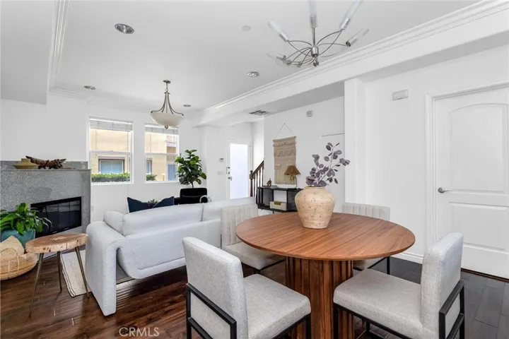 431 N Los Robles Avenue 2, Pasadena, California 91101