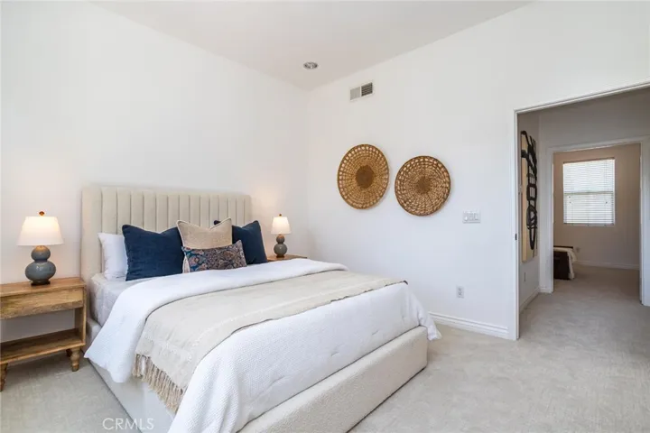 431 N Los Robles Avenue 2, Pasadena, California 91101