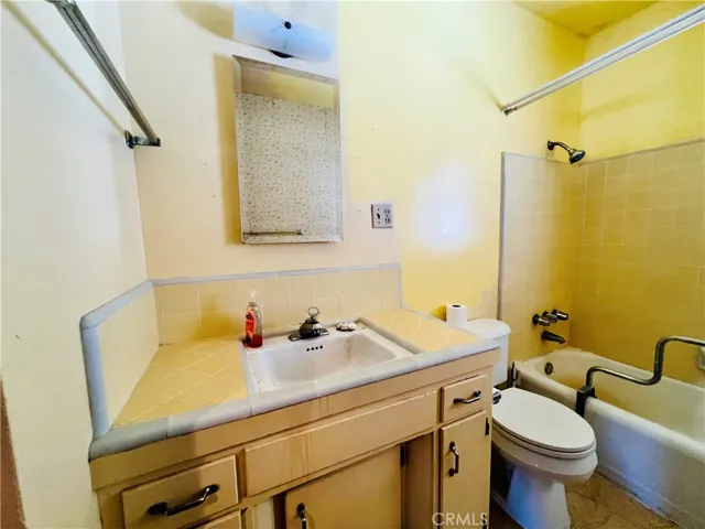 5459 Cambridge, Montclair, California 91763
