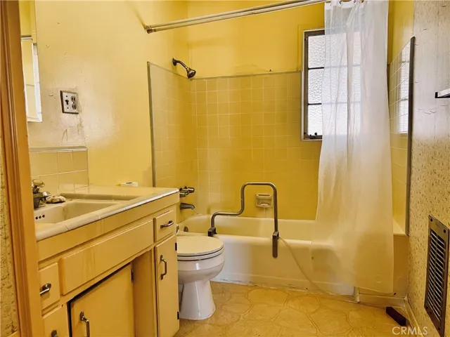 5459 Cambridge, Montclair, California 91763