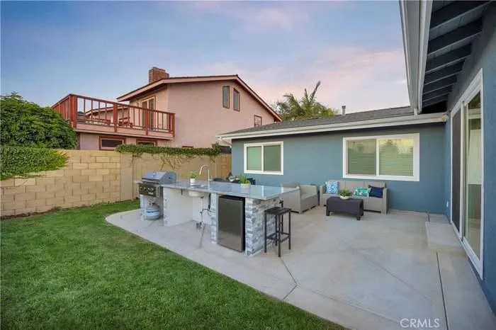 305 Harvard Ln, Seal Beach, California 90470