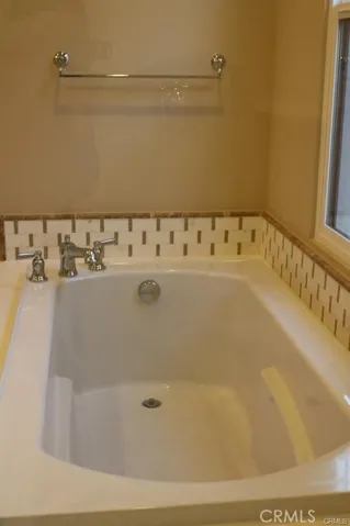 128 Mustang, Irvine, California 92602